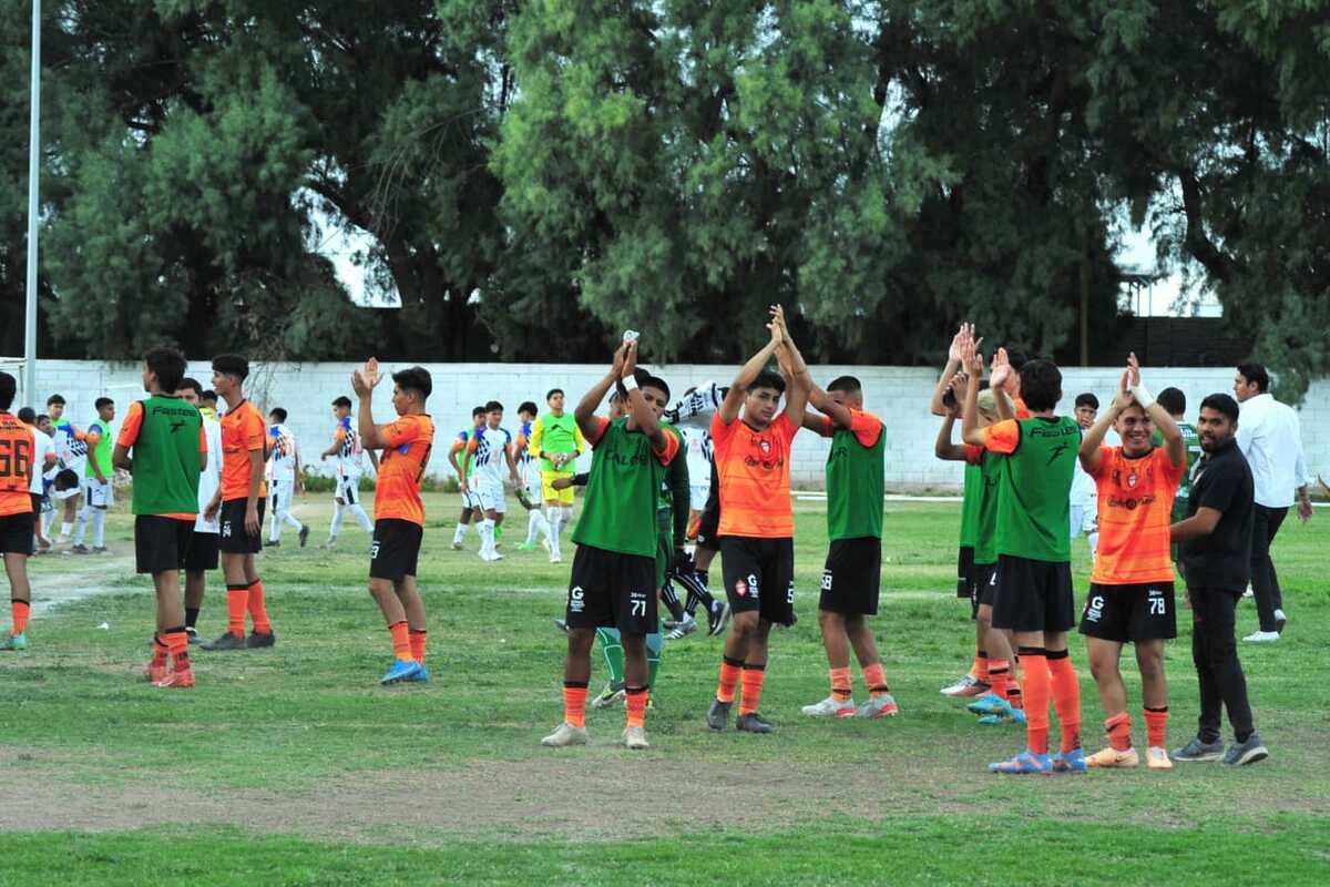 Club Calor y Correcaminos empataron. (Roberto Amaya)
