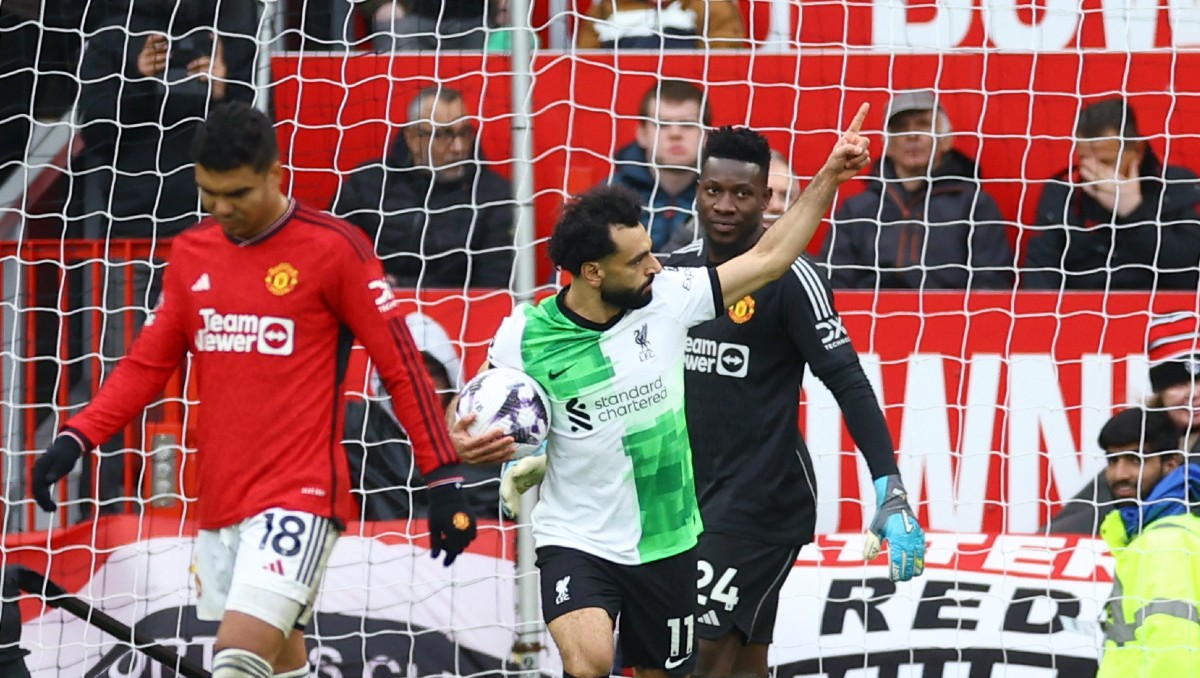 Liverpool rescata empate con el Manchester United y cede liderato de Premier League al Arsenal (Reuters)