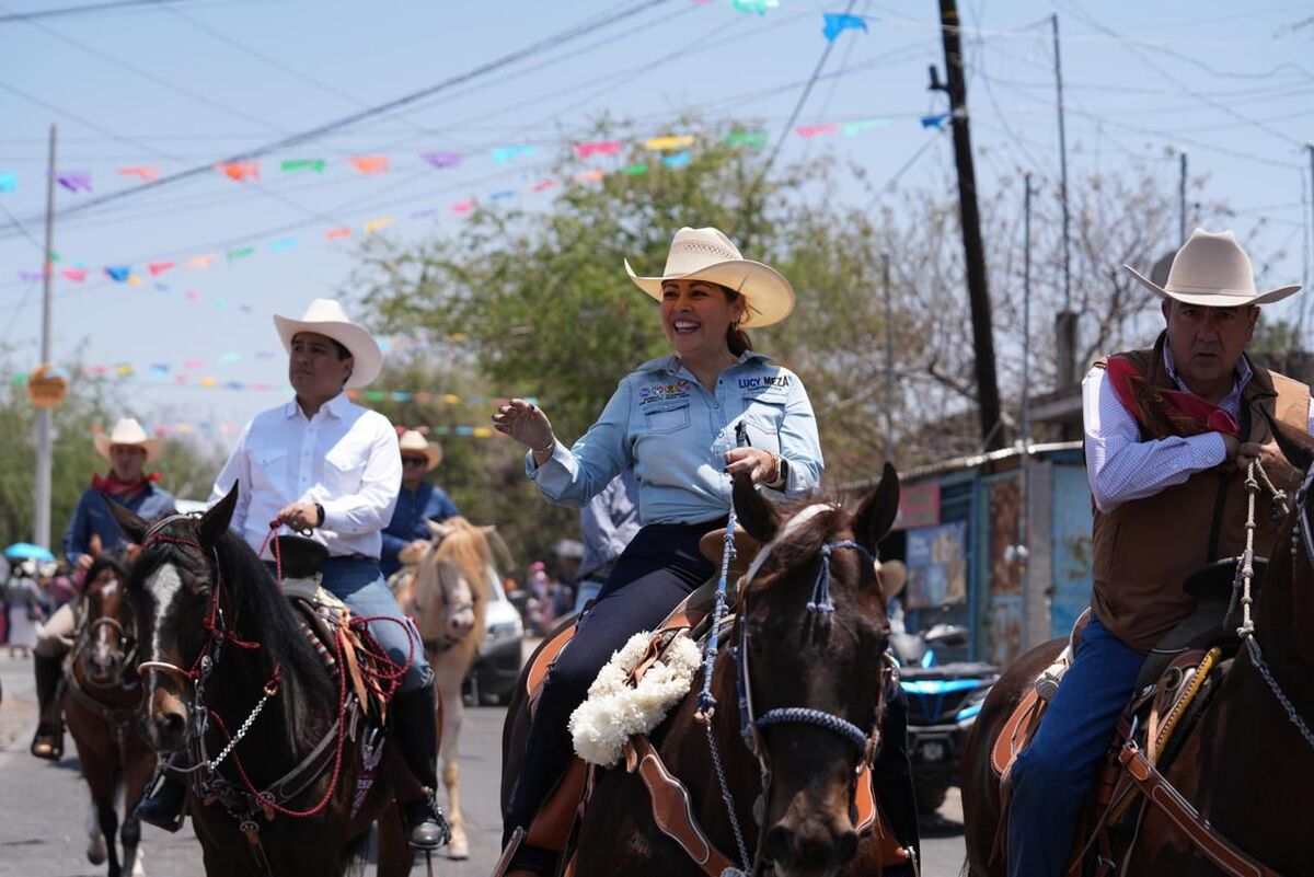 Lucy Meza en cabalgata zapatista No°25 | Especial