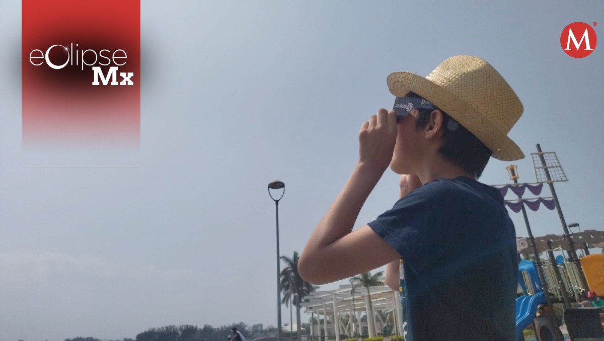Arriban a la laguna del Carpintero para ver el eclipse.(Jesús Alberto García)