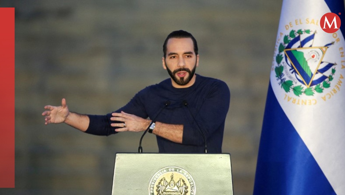 El presidente de El Salvador, Nayib Bukele, habla durante la inauguración de la planta farmacéutica. | Reuters