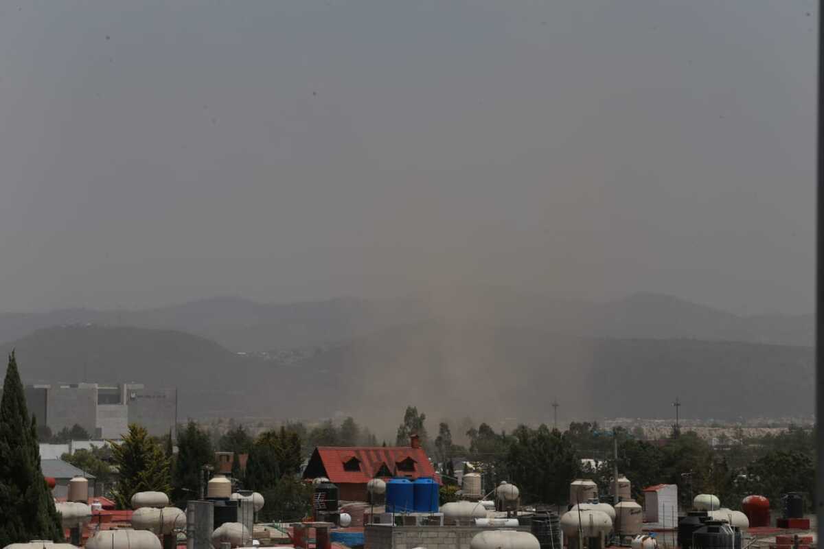 Formación de tolvaneras por contaminación en Hidalgo. (Jorge Sánchez)