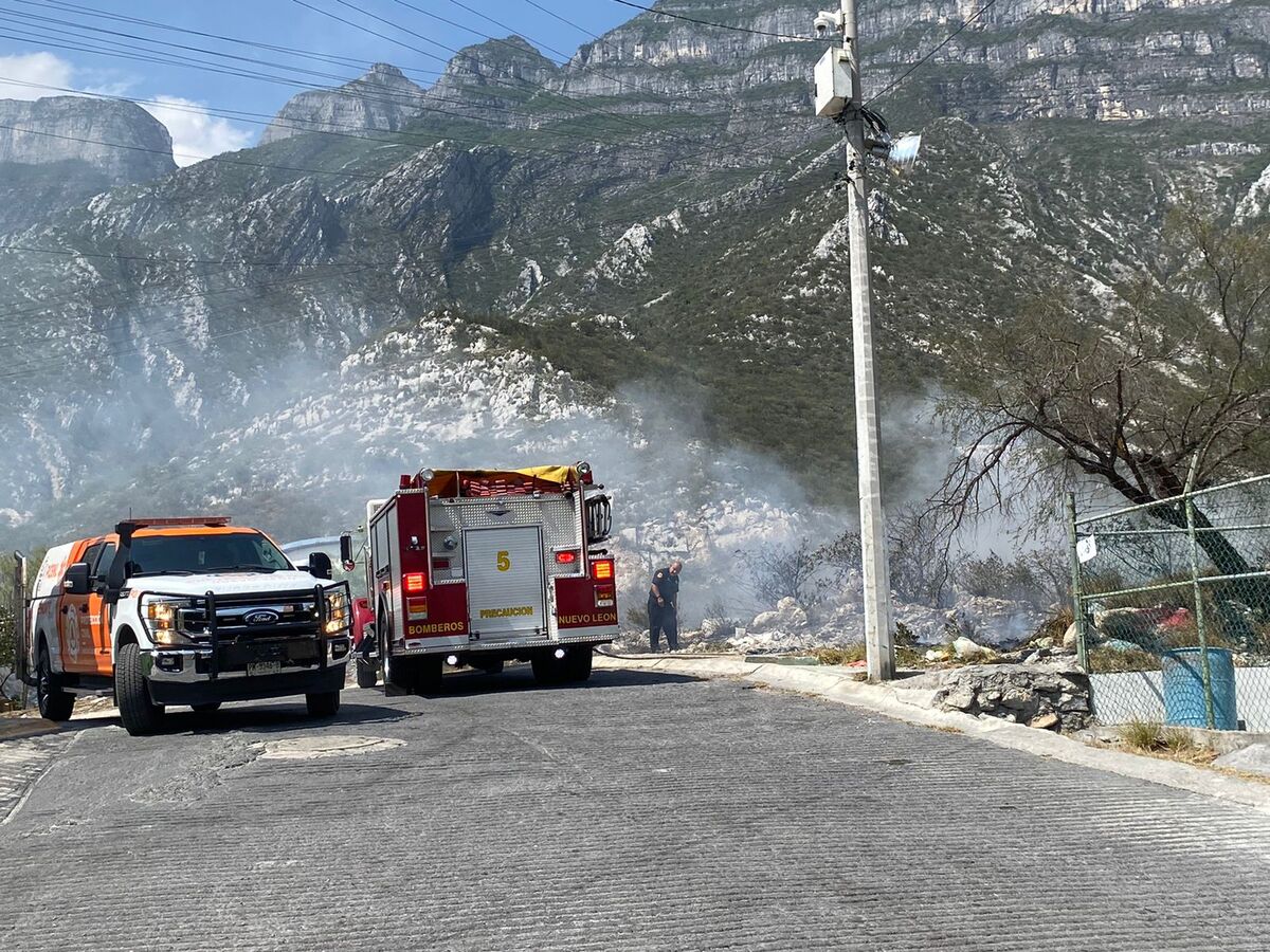 Se registra incendio en cerro de Las Mitras en San Pedro. Foto: Miranda Arias