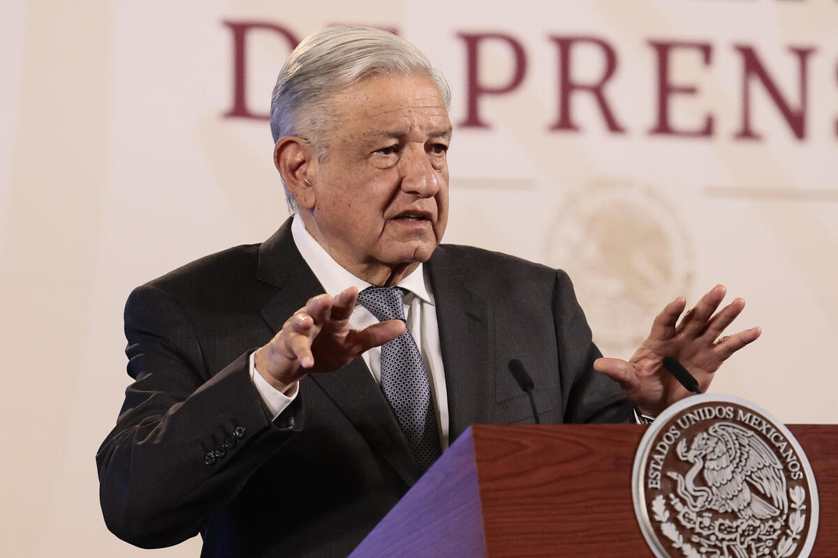 AMLO pidió a la oposición "abrazarnos y respetarnos mucho" | EFE