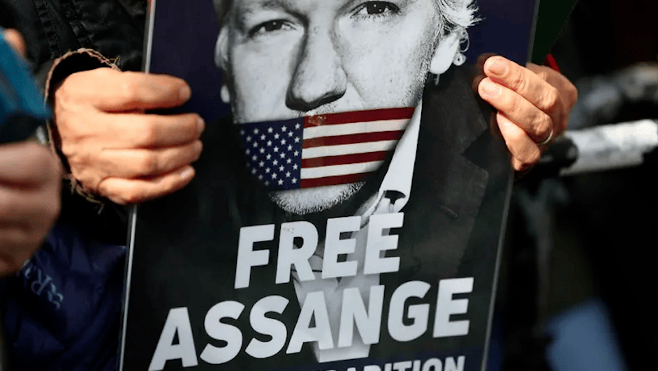 EU examina petición para que el fundador de WikiLeaks, Julian Assange, regresa a Australia
