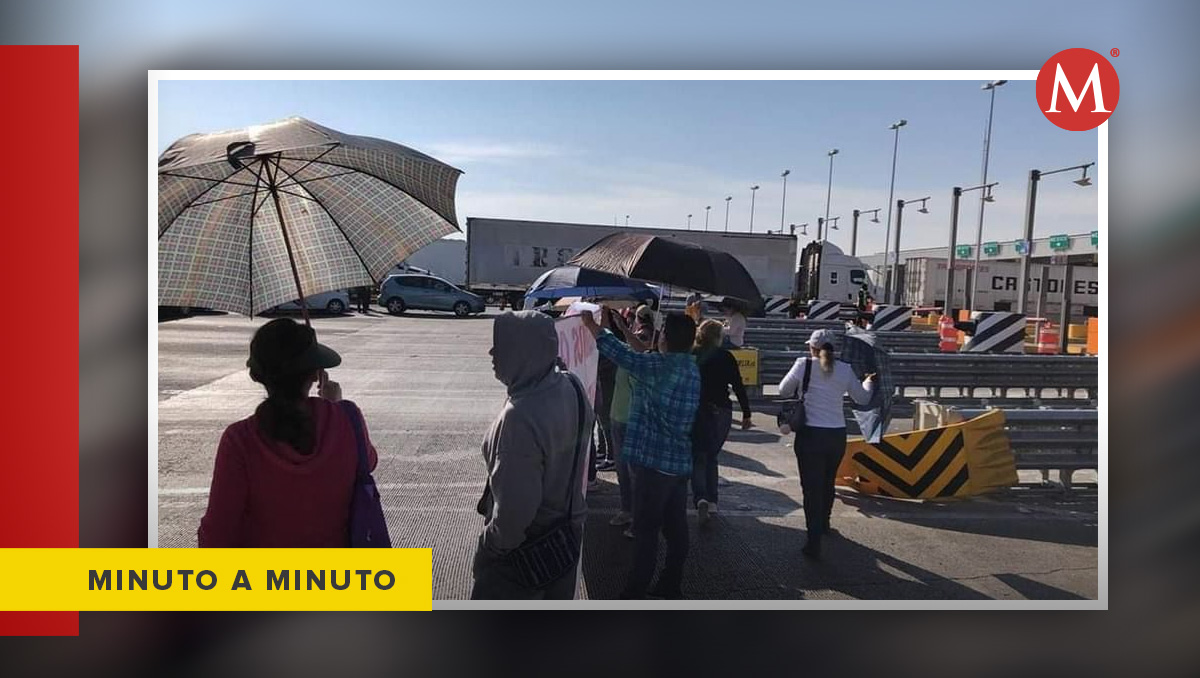 Manifestantes bloquean carretera México-Pachuca. Foto: (Juan Camacho)