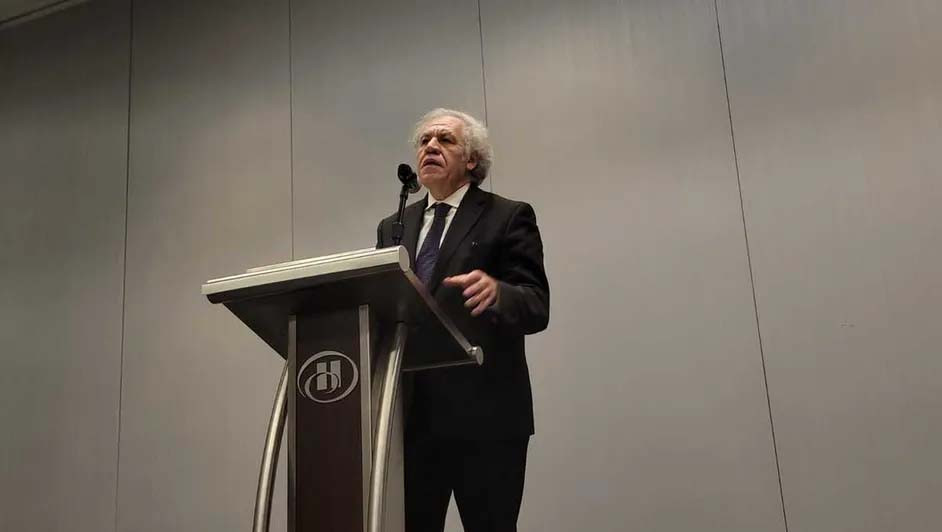 Pese a su actitud conservadora, Almagro condenó asalto a embajada: AMLO