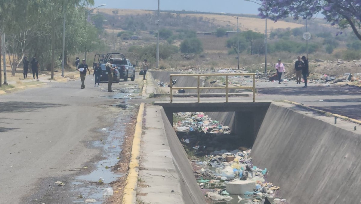 El hallazgo de restos humanos fue en un canal de aguas negras ubicado en Tlajomulco (Juan Carlos Munguía)