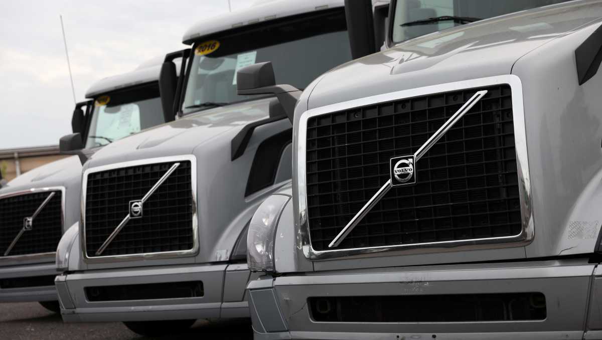 Será instalación de ensamblaje de vehículos convencionales, incluida producción y pintura de carrocerías de cabina. | Reuters