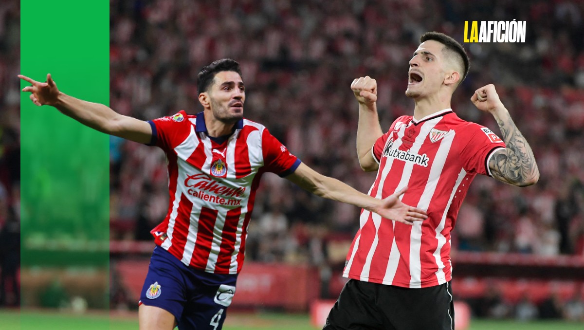 Jugadores del Athletic Club cantan porra en honor al 'Pollo' Briseño (AFP/Imago7)