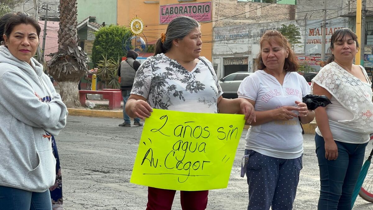 Bloquearon la avenida Adolfo López Mateos.