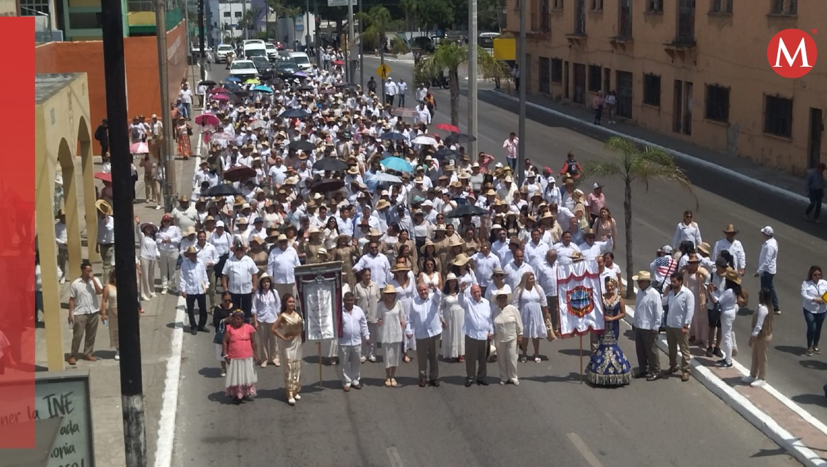 Comienza desfile de la Repoblación de Tampico