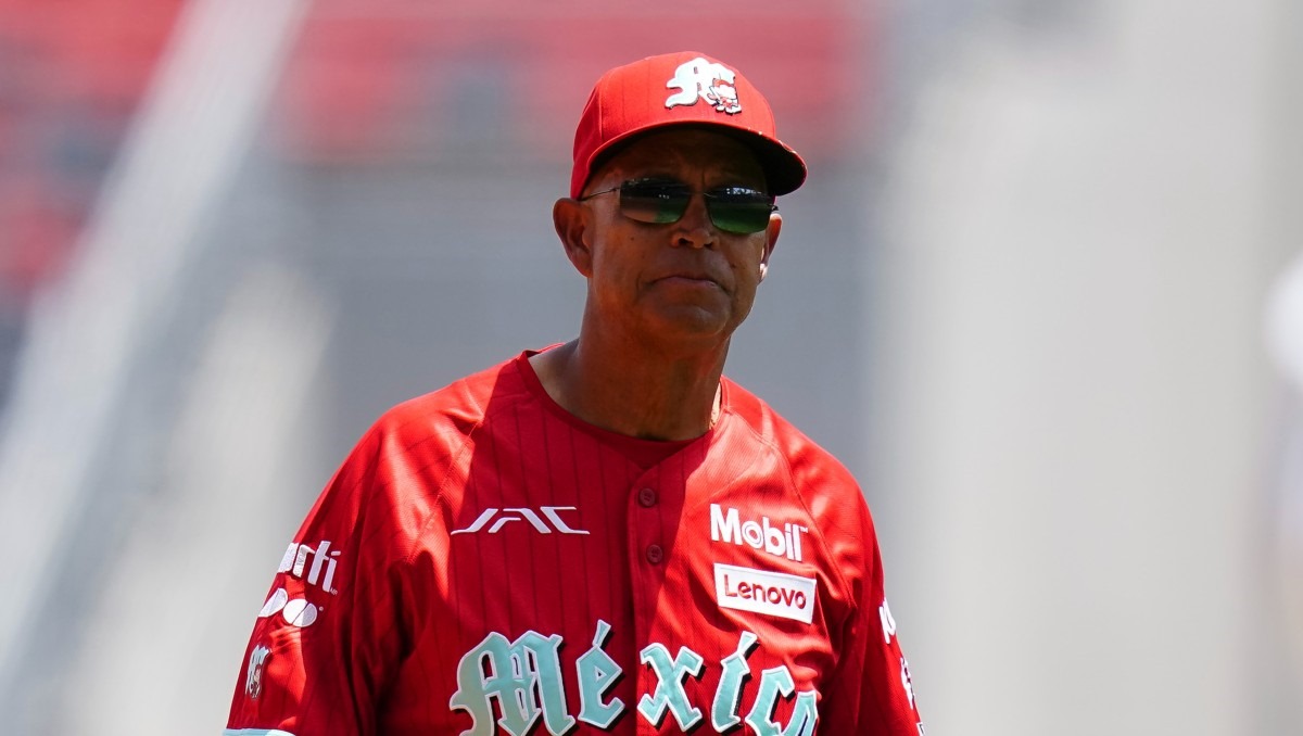 Lorenzo Bundy, entrenador de los Diablos Rojos, suspendido dos juegos tras expulsión (Imago 7)