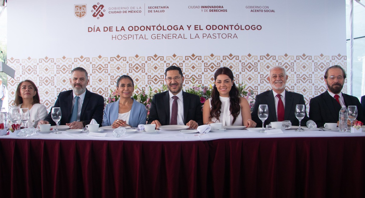 Martí Batres en conferencia de prensa para aclarar cuestiones del agua contaminada en BJ.