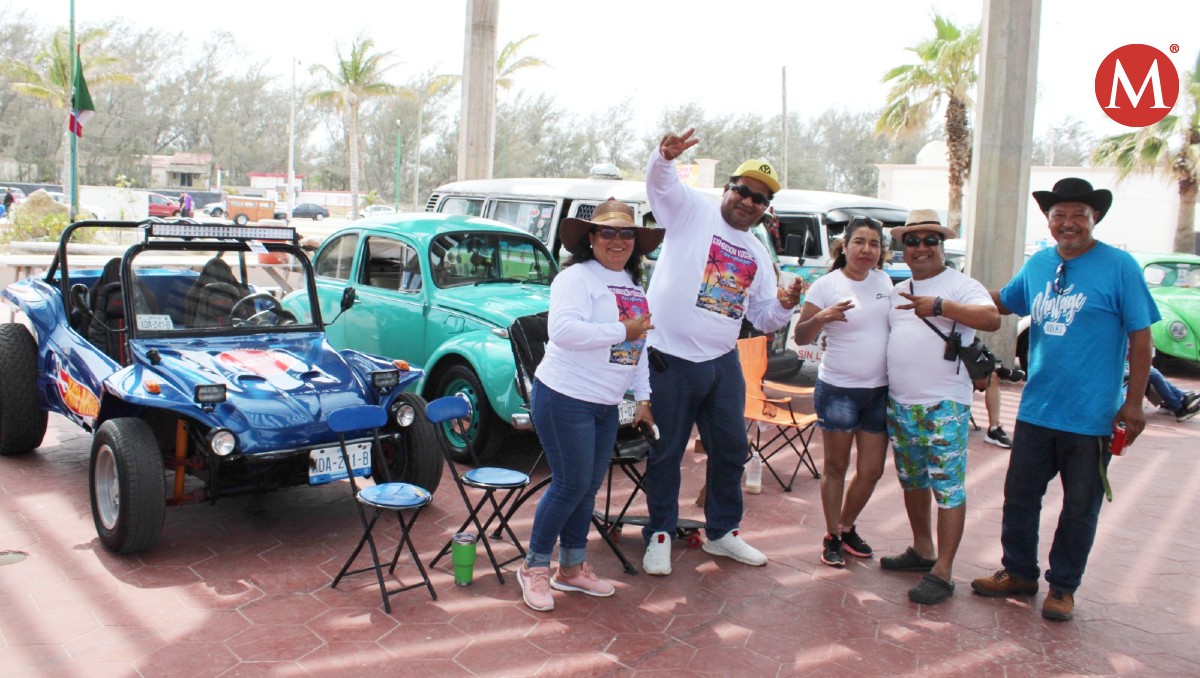 Exhibición de autos clásicos y modificados en playa Miramar. Foto: Yazmín Sánchez
