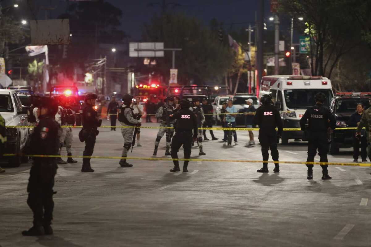 La zona donde se desplomó el helicóptero quedó acordonada.