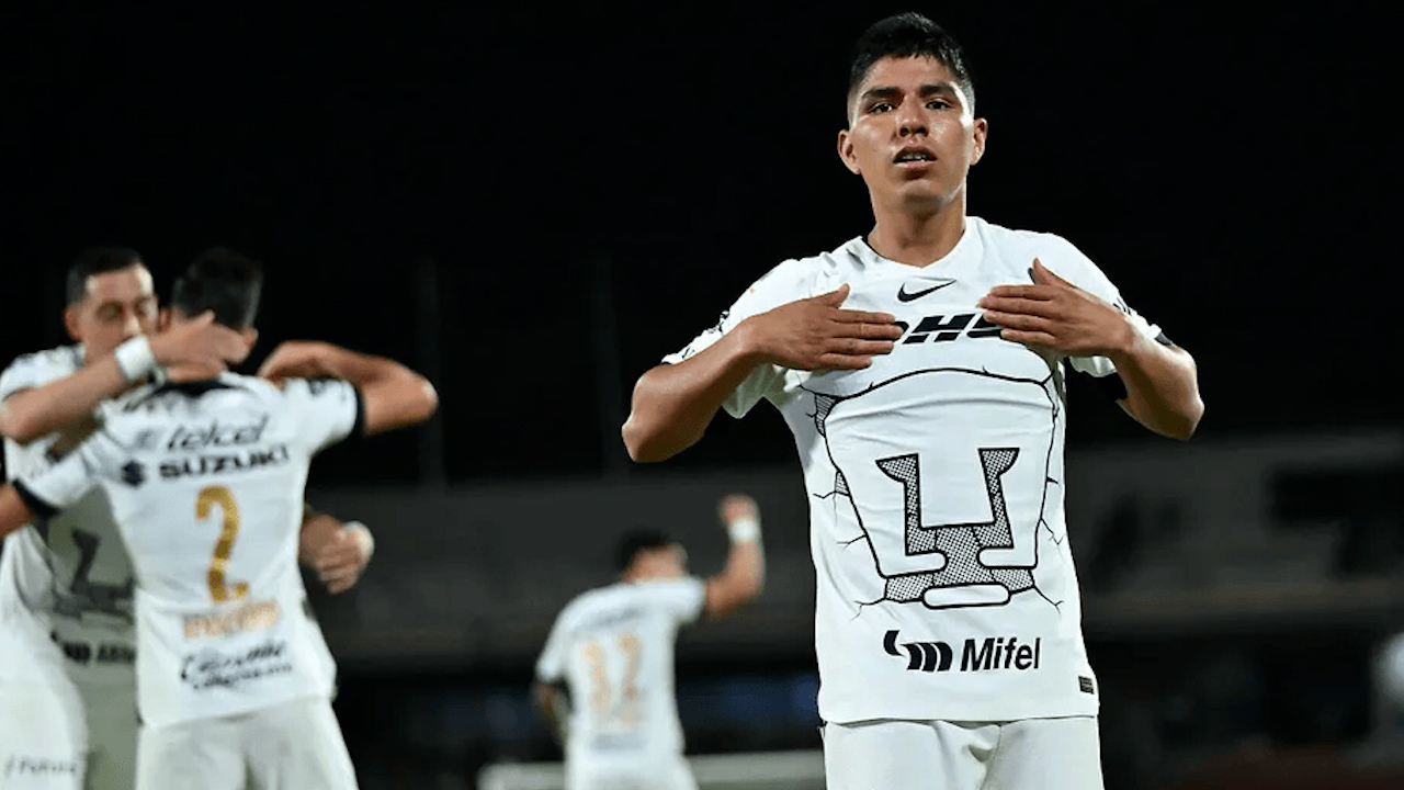 Pumas vence por la mínima a León con Quispe como goleador
