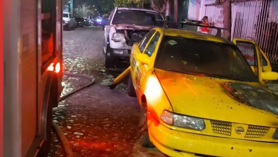 Reportan jornada violenta en Colima, dejando vehículos quemados y 4 muertos