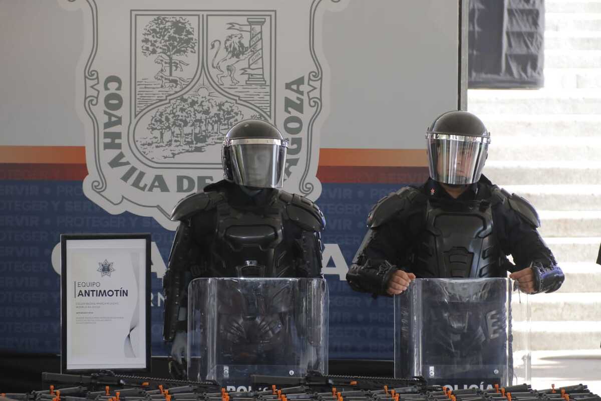 Luego de reconocer a los elementos de seguridad del municipio y del estado, el gobernador les agradeció por ayudar a blindar Coahuila. | Especial