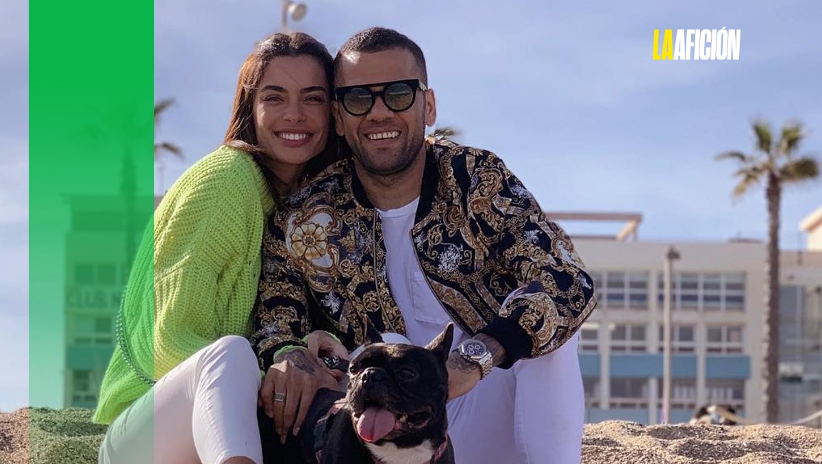 Joana Sanz y Dani Alves reaparecen juntos en Barcelona | ESPECIAL
