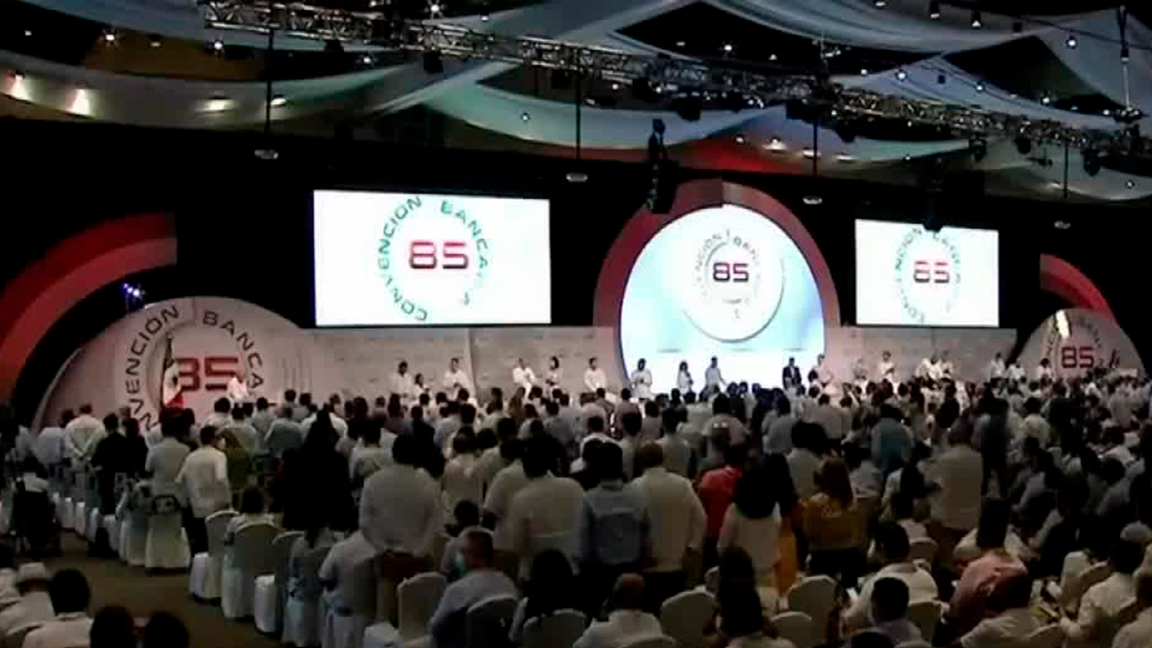 En Acapulco, se reunieron líderes del sector financiero en la Convención Bancaria en México