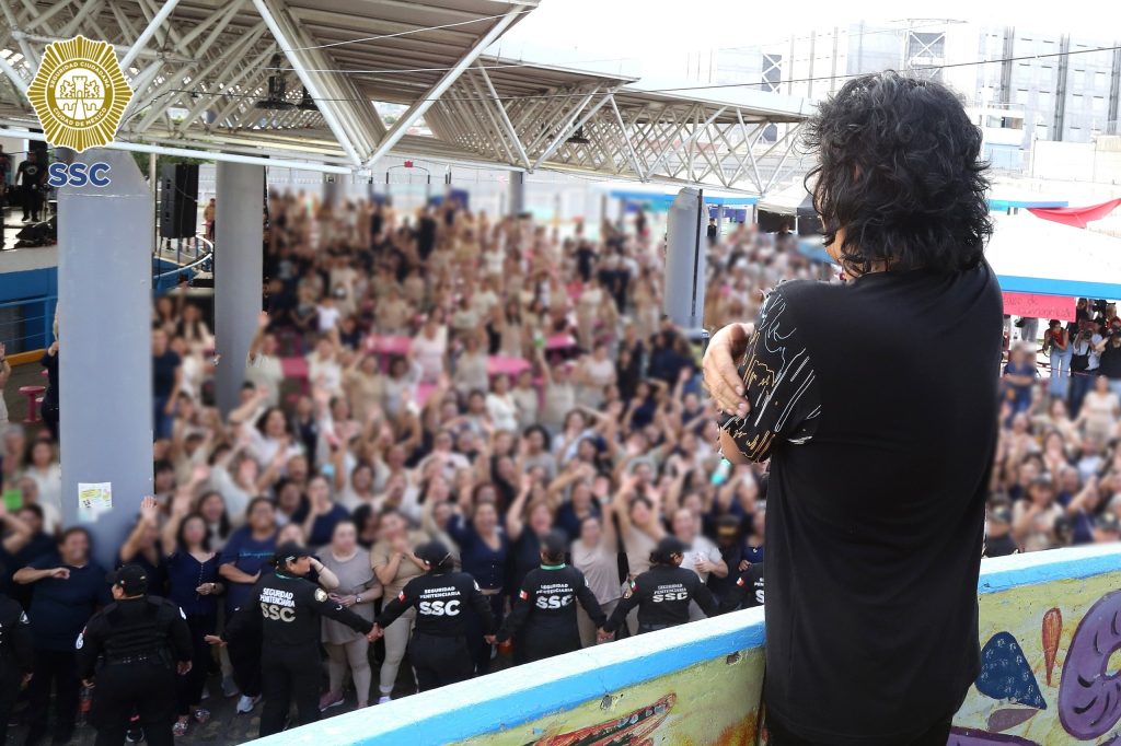 El concierto fue protagonizado por la banda El Haragán y Cía.