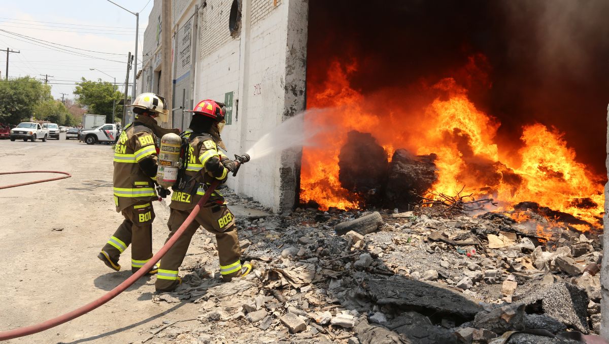 Un total de 342 incidentes en bodegas, comercios e industrias se registraron en el estado, según el reporte. Roberto Alanís