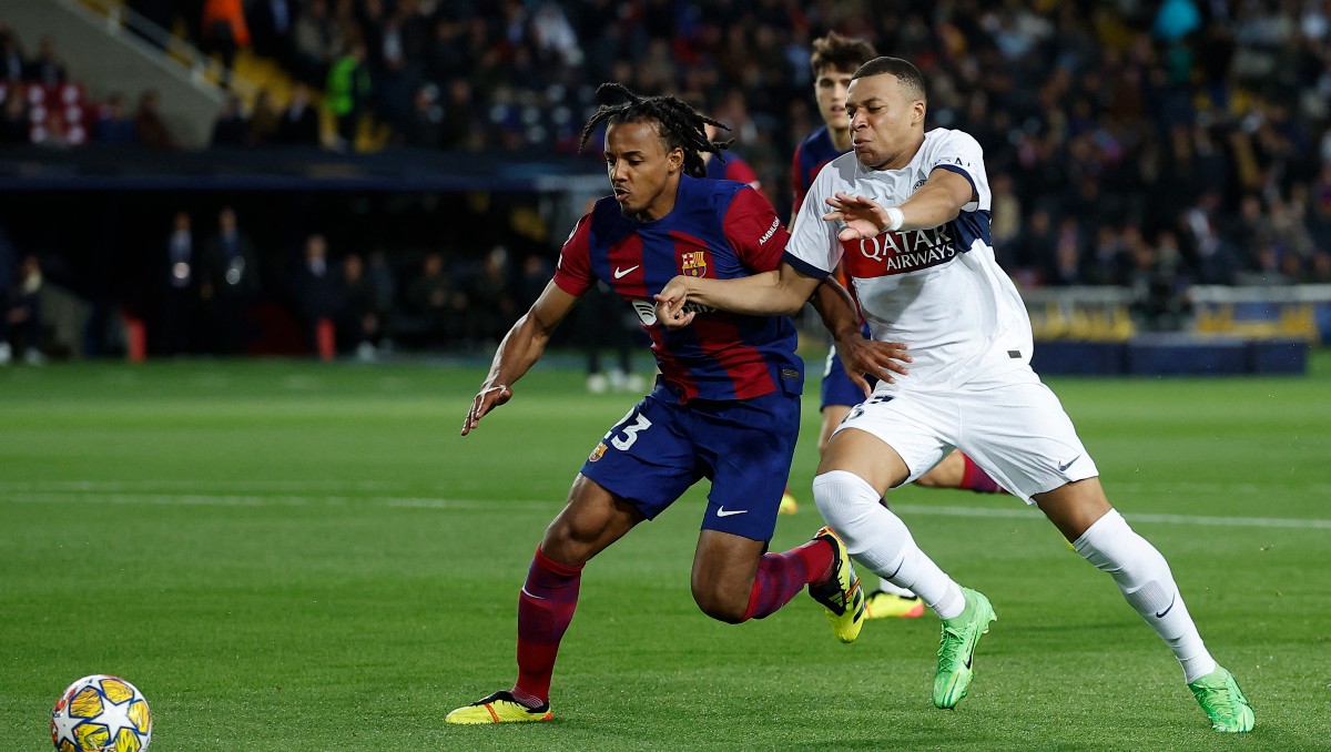 Mbappé señalado de comenzar pelea contra jugadores del Barcelona (Reuters)