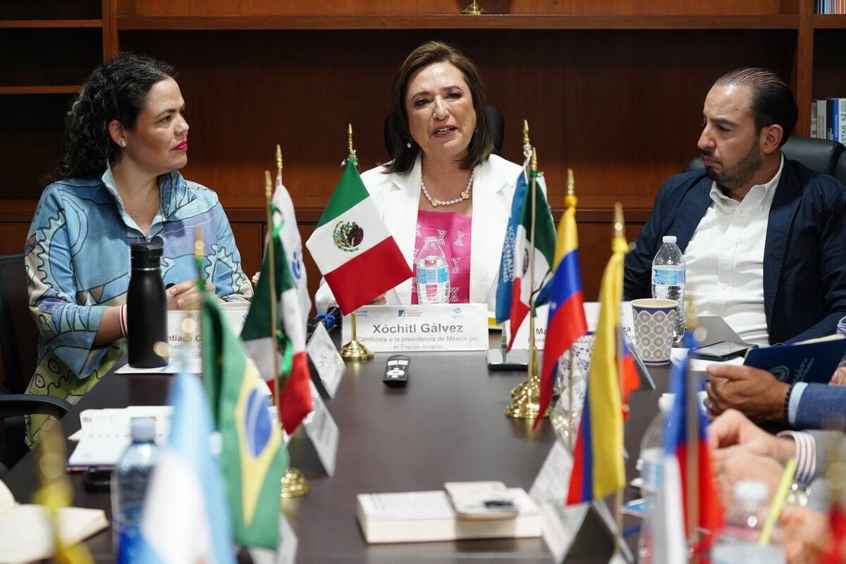 Xóchitl Gálvez se reúne con periodistas de América Latina. | Foto: Especial.