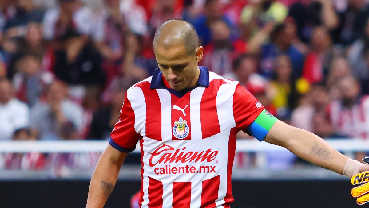 'Chicharito' Hernández es baja de Chivas para el partido contra Querétaro en la Liga MX (Imago7)