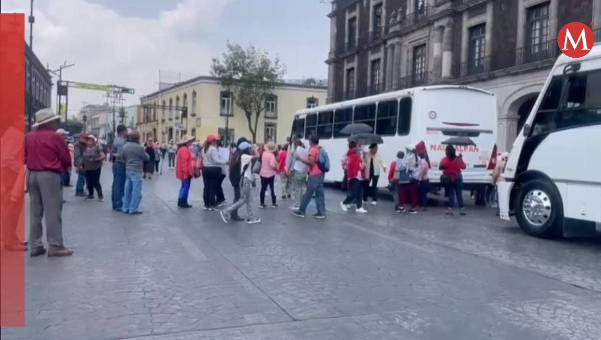 Habitantes de Huixquilucan se manifiestan en Toluca por falta de agua| Foto: Mellissa López