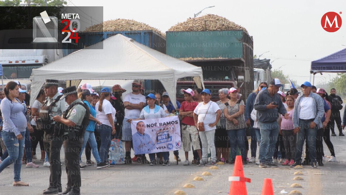 Retiran bloqueo en carretera de El Mante. (Sergio Sánchez)