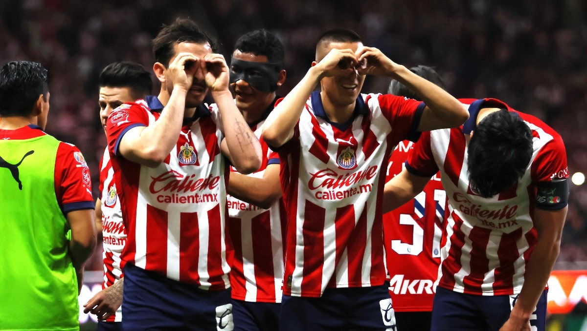 Chivas derrota a Querétaro y mantiene esperanza de liguilla directa en Clausura 2024 (Imago 7)