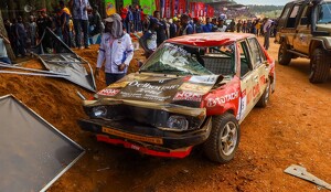Un auto de rally tuvo un percance este domingo y se salió de la pista en carrera de Sri Lanka y dejó 7 muertos entre los espectadores