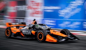 Patricio O'Ward, piloto mexicano, no tuvo un gran día en la IndyCar Serie al terminar en la decimosexta posición del Gran Premio de Long Beach.