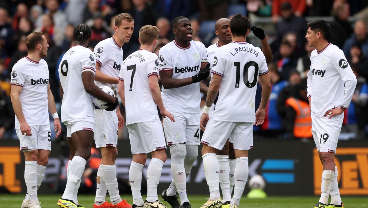 West Ham y Edson Álvarez sufren dolorosa goleada ante el Crystal Palace (Reuters)