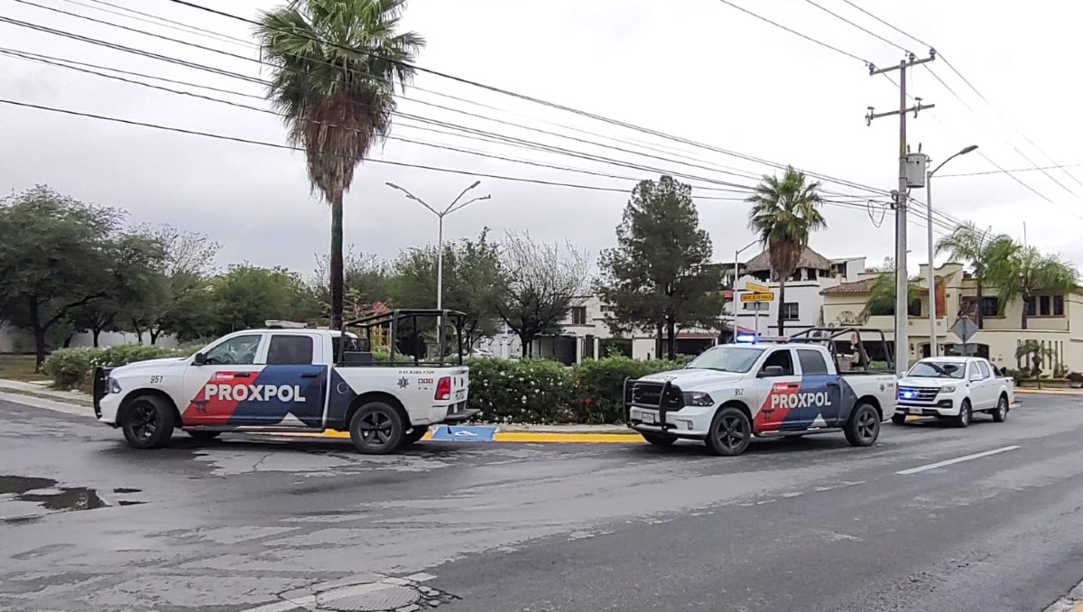 Hombres a bordo de camioneta desatan persecución y se atrincheran en una casa en San Nicolás / Agustín Martínez