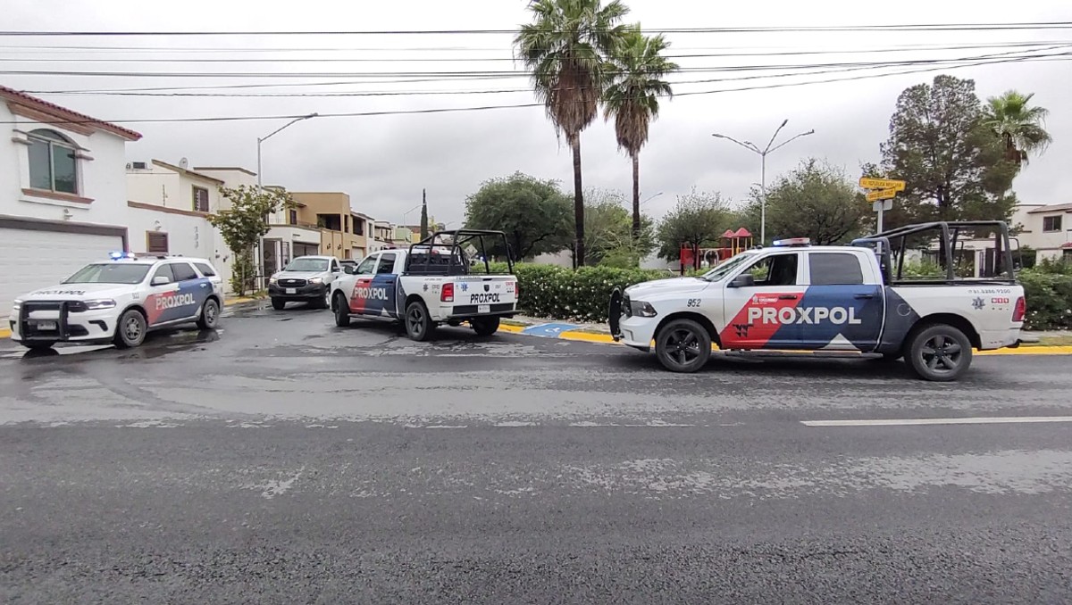 Hombres a bordo de camioneta desatan persecución y se atrincheran en una casa en San Nicolás / Agustín Martínez
