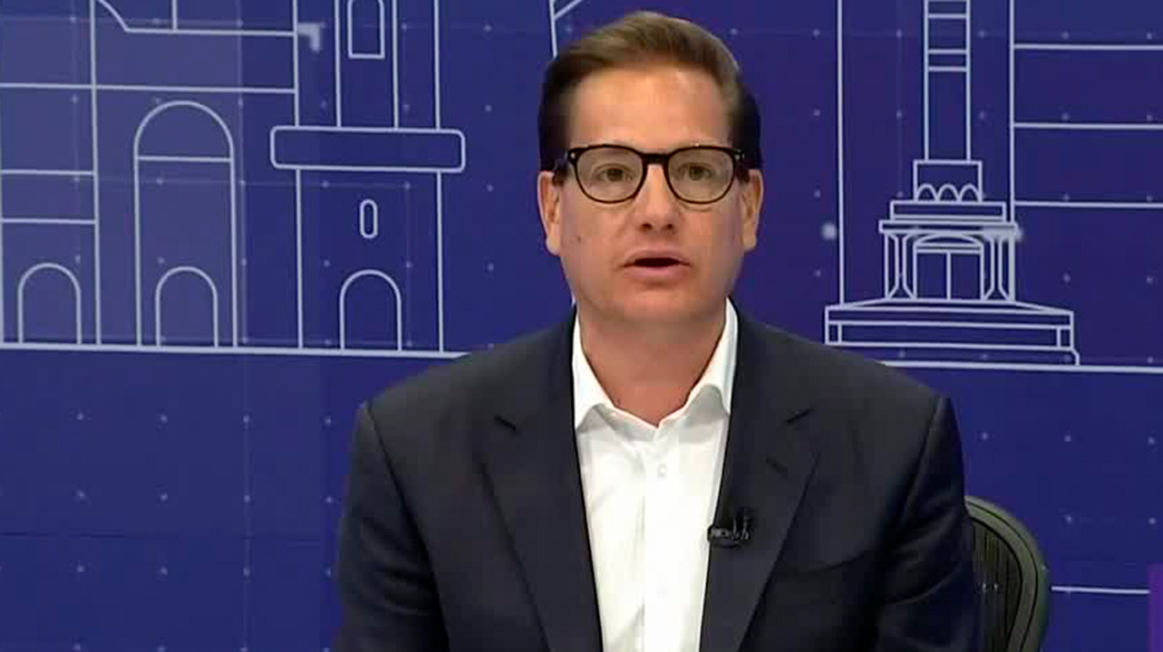 Salomón Chertorivski hace sus últimas declaraciones en el segundo debate capitalino