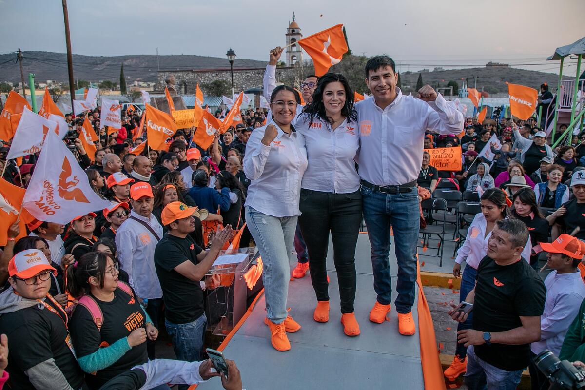 Víctor Juárez en el arranque de su campaña en Mineral de la Reforma. (Cortesía)