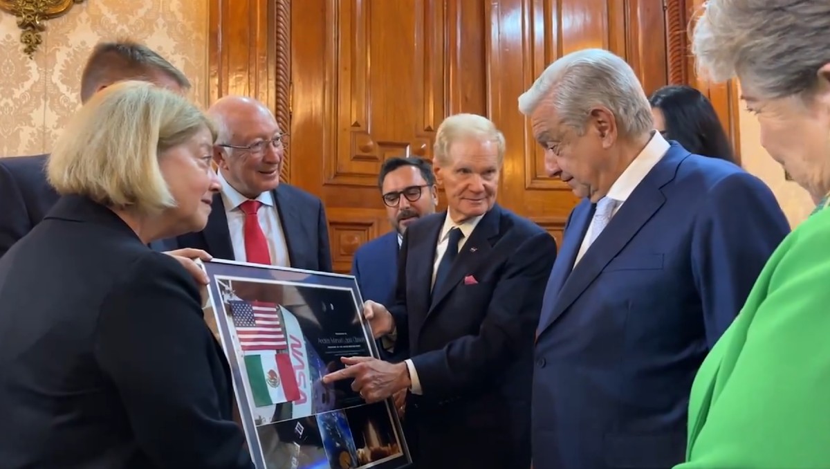 AMLO se reunió con los titulares de la NASA. | Captura