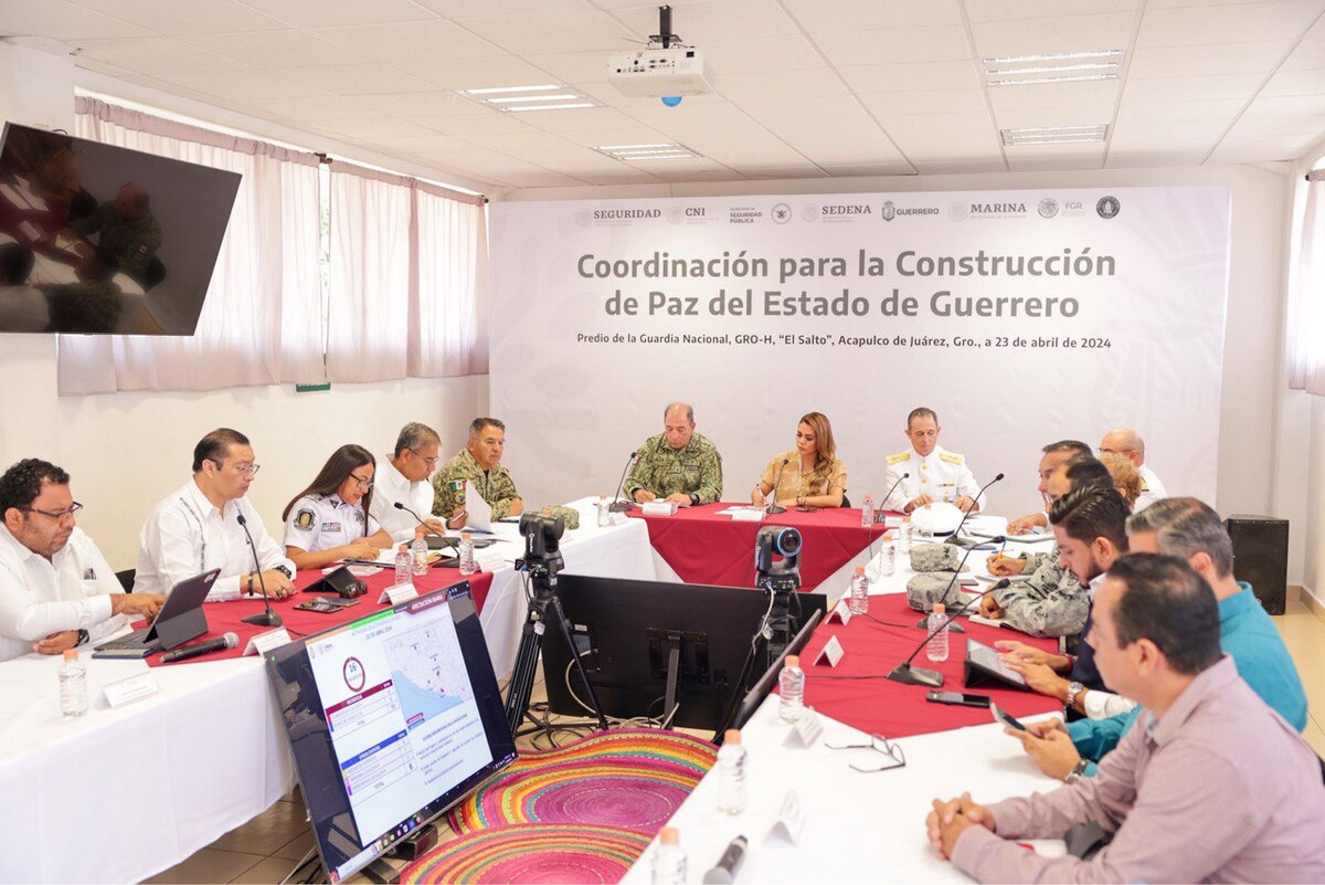 La gobernadora llamó a fortalecer el trabajo en materia de seguridad en las ocho regiones del estado. Especial