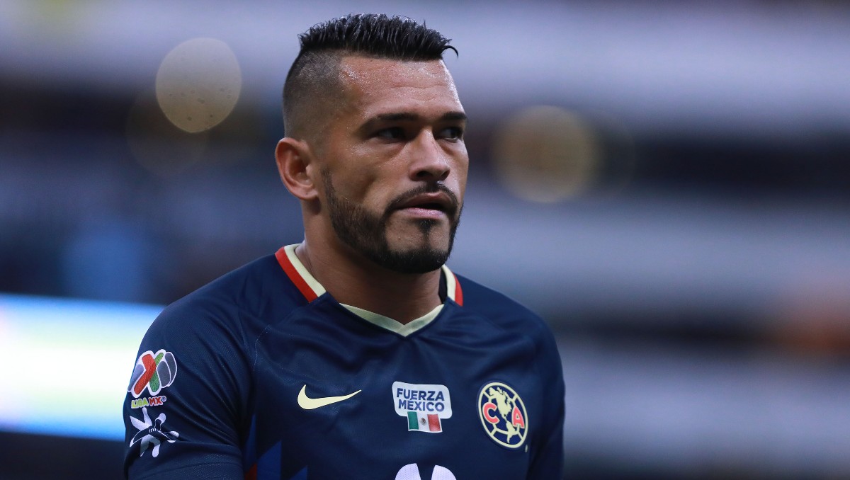 Miguel Samudio separado del Liverpool de Uruguay por querer 'robarle' la novia a un compañero (Imago 7)