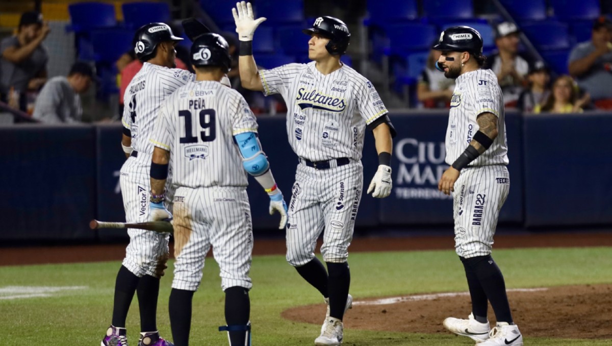 Sultanes derrota a Acereros en primer juego de la serie (Roberto Alanís)