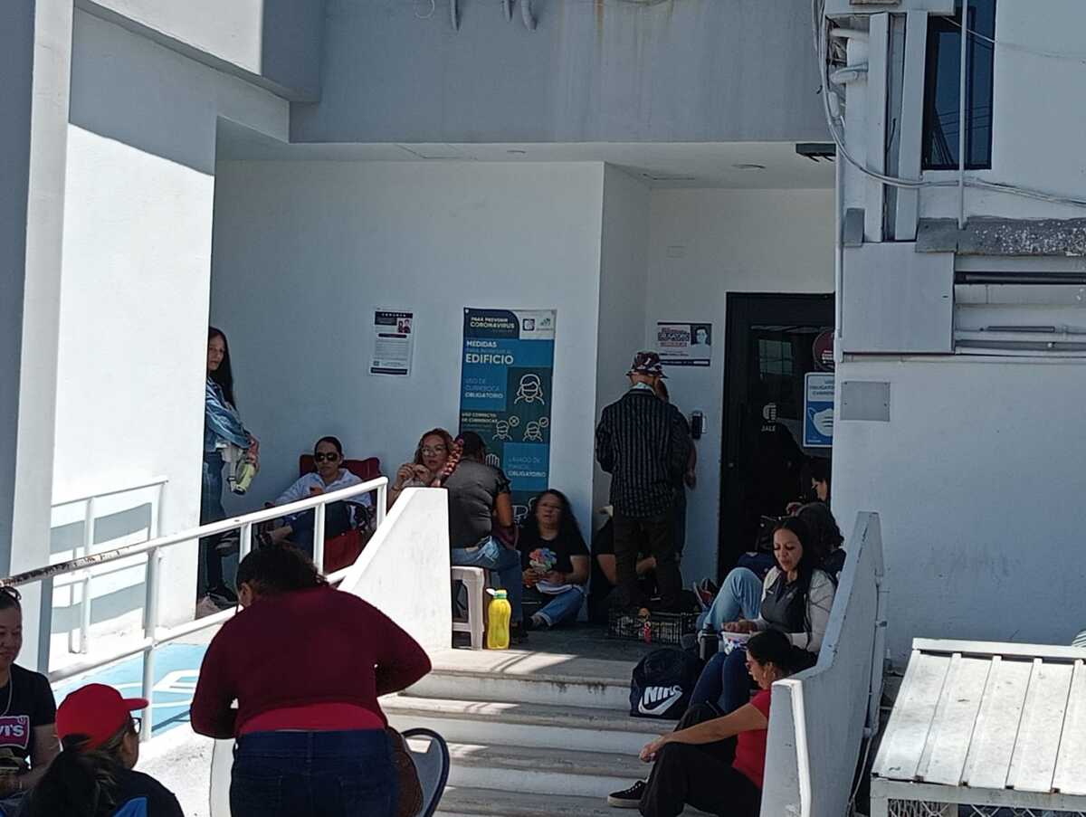 Trabajadores exigieron pago del quinquenio, entre otras demandas. | Margarita Rojas