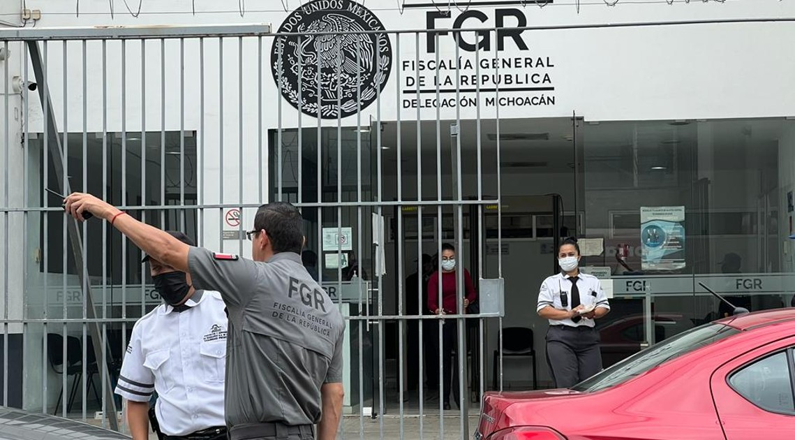FGR investiga robo de 23 toneladas de dulces en Michoacán | Especial