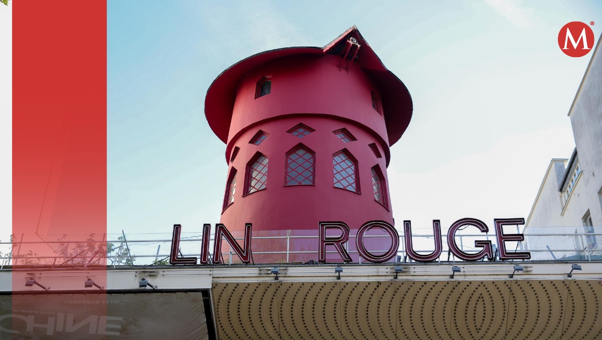 Caen las aspas del Moulin Rouge en París | EFE