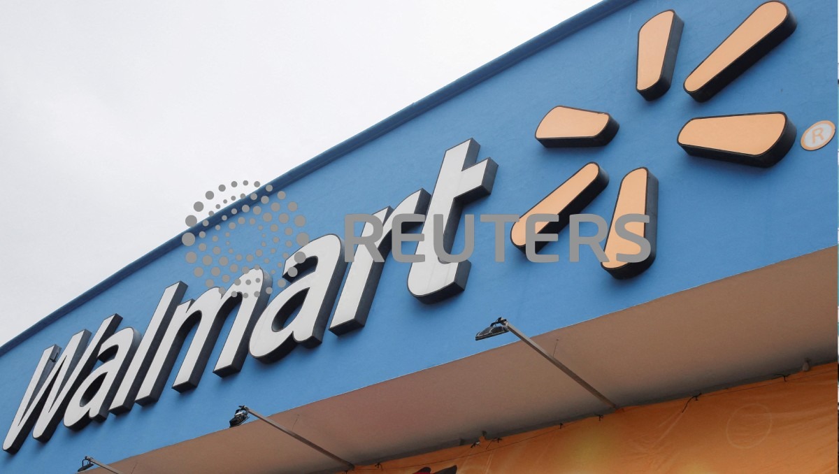 Logo de Walmart en tienda de Ciudad de México. Julio de 2023. Foto: (Reuters)