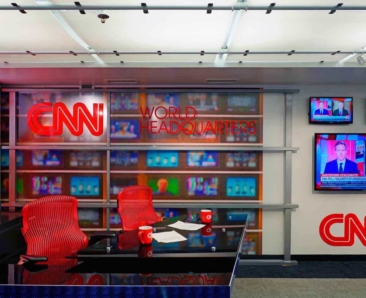 160 millones de personas visitan el portal de noticias de CNN.com cada mes.