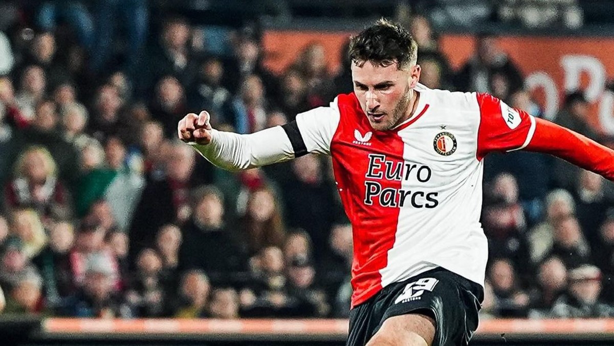 Representante de Santi Giménez está en Italia; podría firmar con un club de Serie A (Instagram: @sant.gimenez)